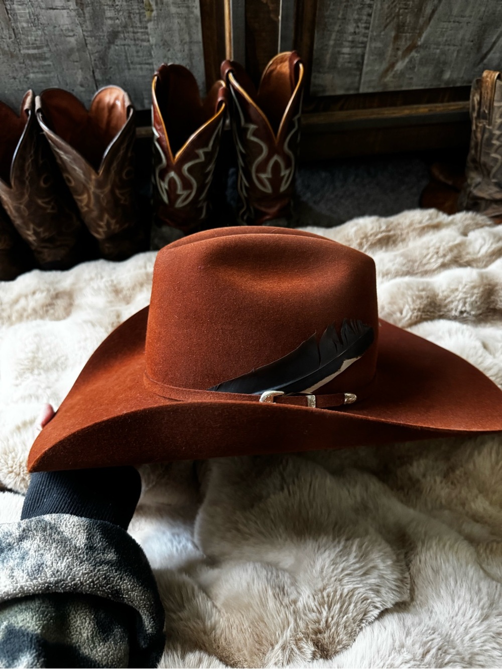 Rust Felt Cowboy Hat - Resistol - Picture 2 of 3
